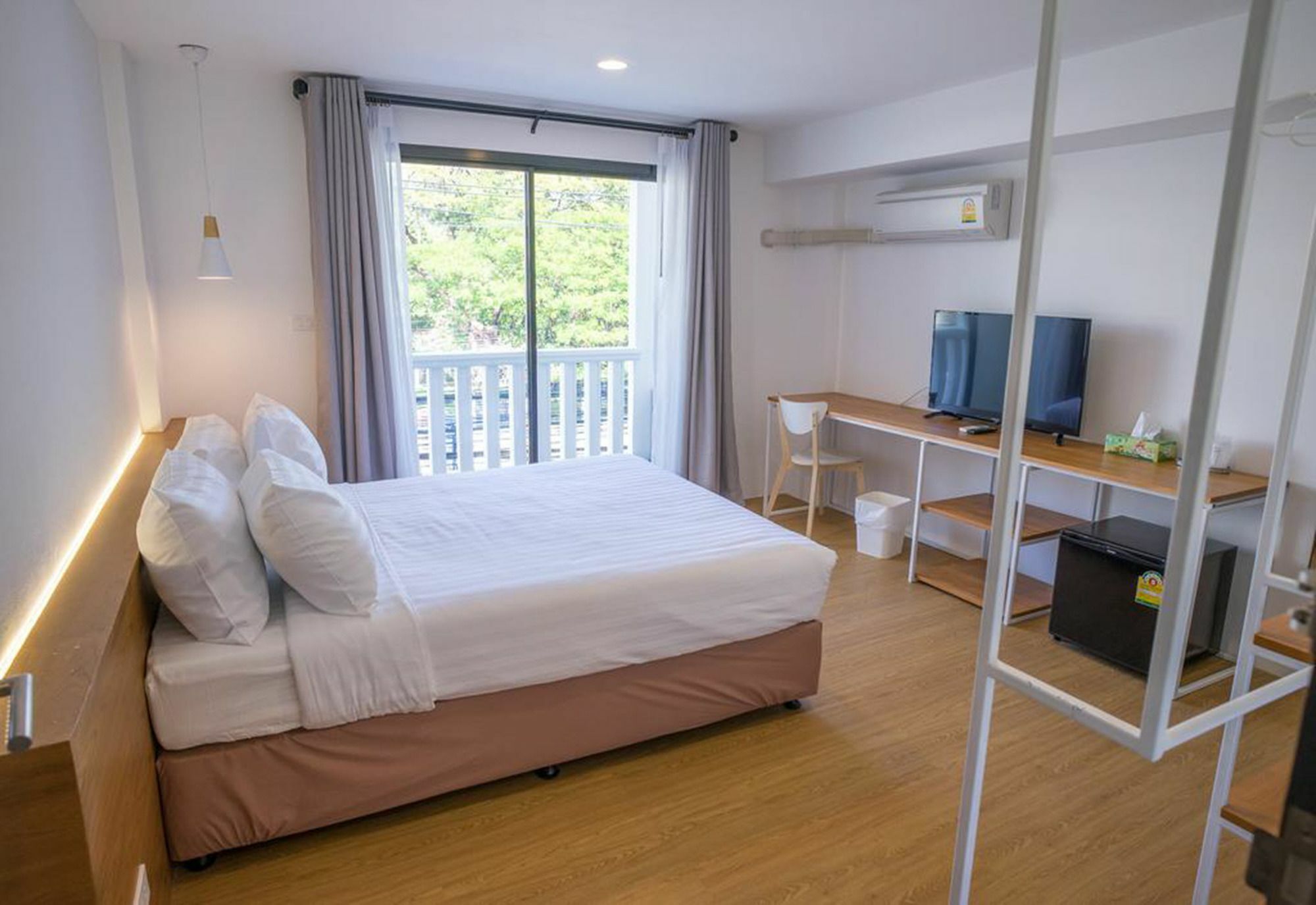 7 Days Asleep Hotell Chiang Mai Exteriör bild